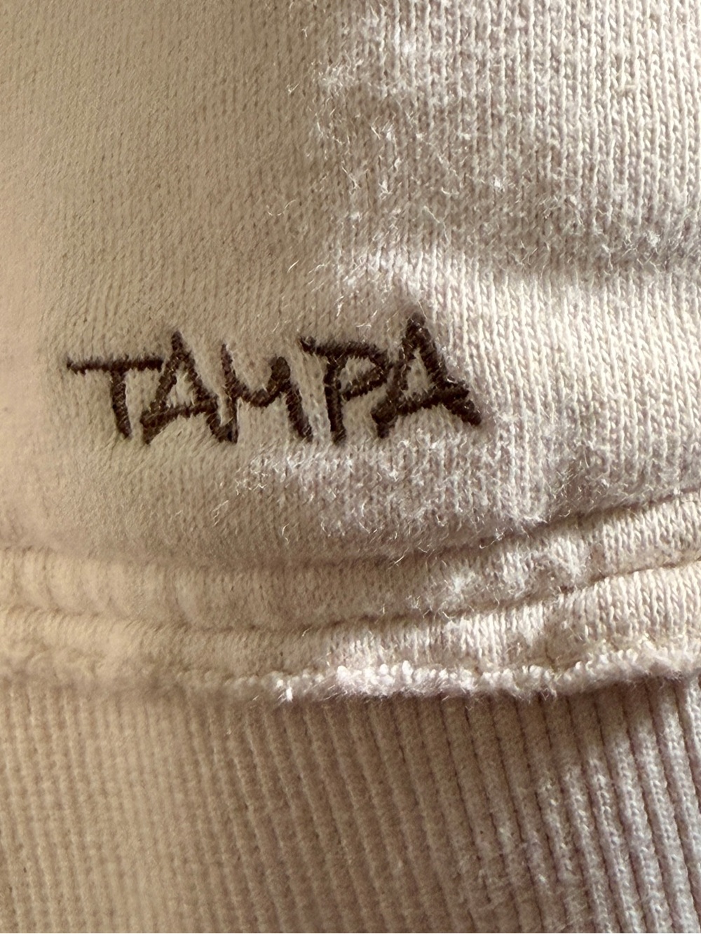 Hard Rock Seminole/Tampa Cream Hooded Zip Jacket with Heart Patch - Picture 5 of 7